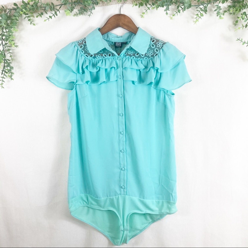 Vero Moda Bodysuit Button Down Shirt Ruffle Floral